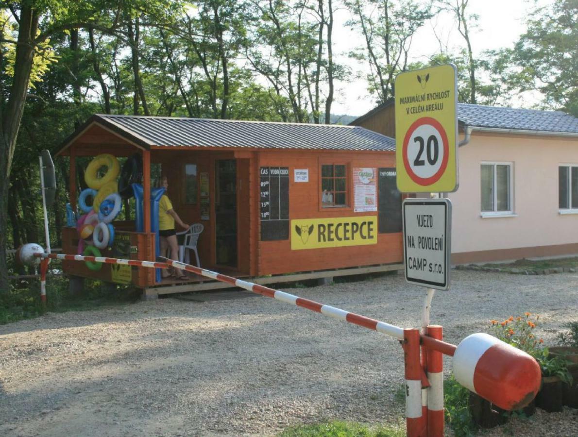 Hotel Mobilheimy Camp Vyrovice Exterior foto