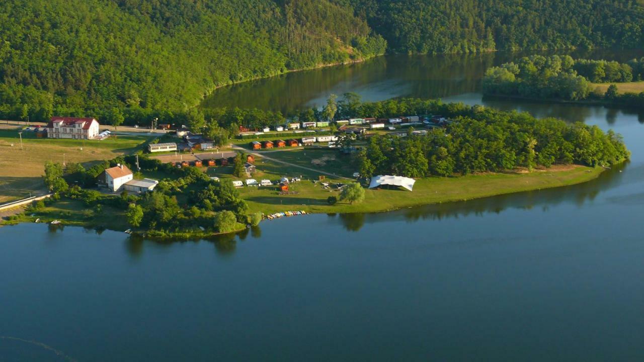 Hotel Mobilheimy Camp Vyrovice Exterior foto